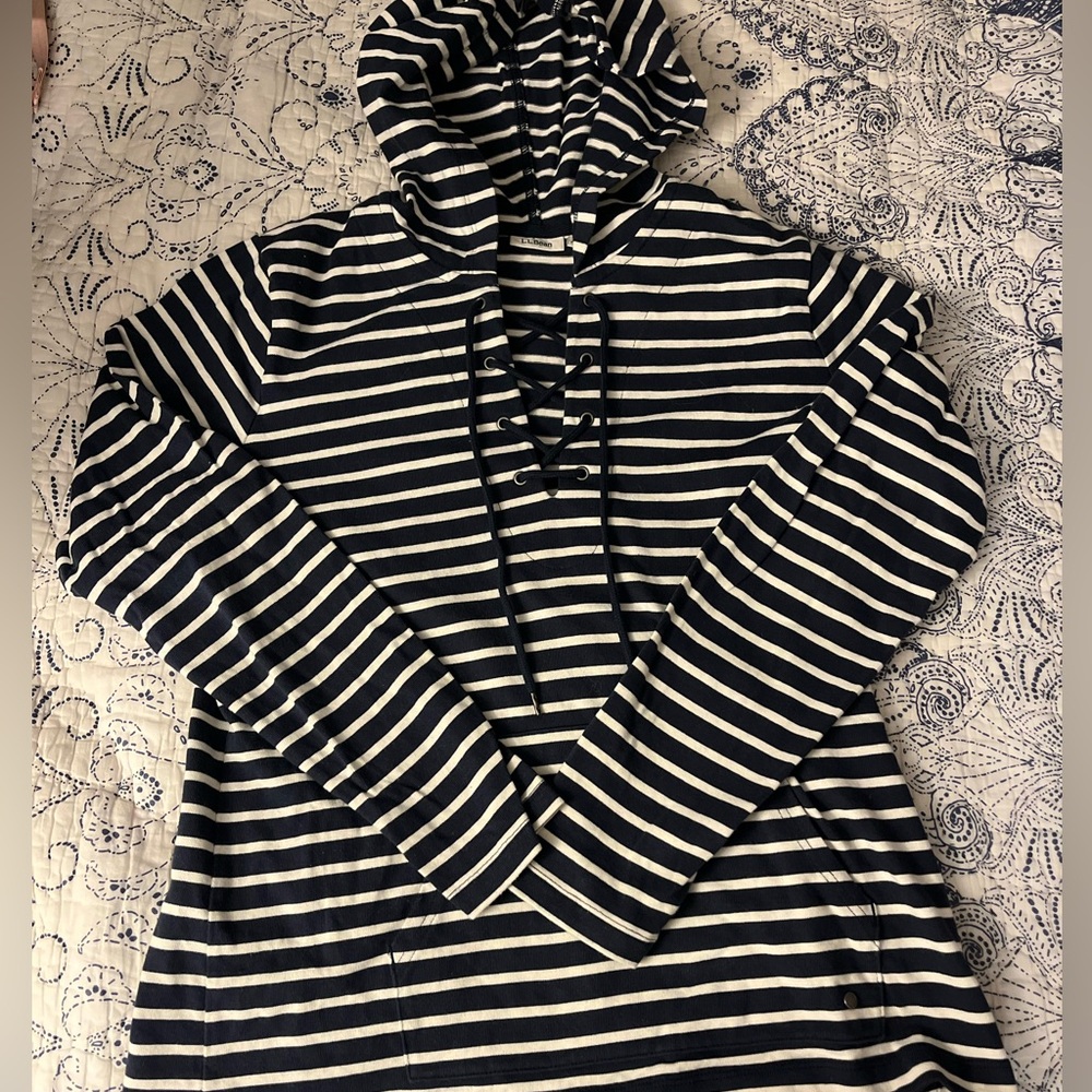 L.L. Bean Navy and White Striped Hoodie - Small